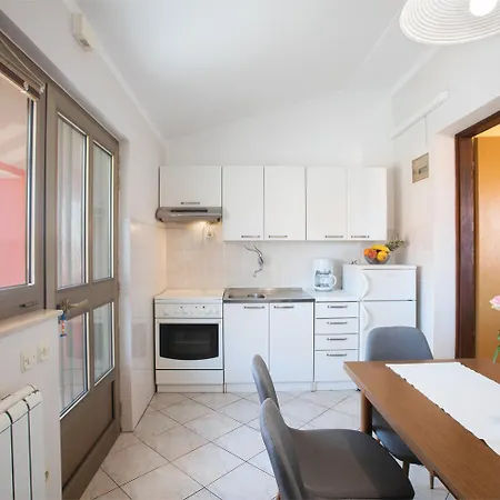 Lukas Apartment Medulin
