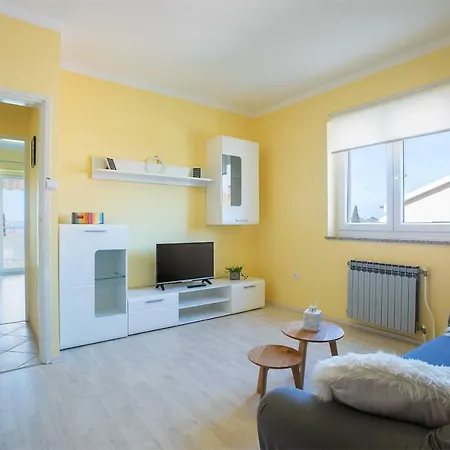 Apartment Lukas *